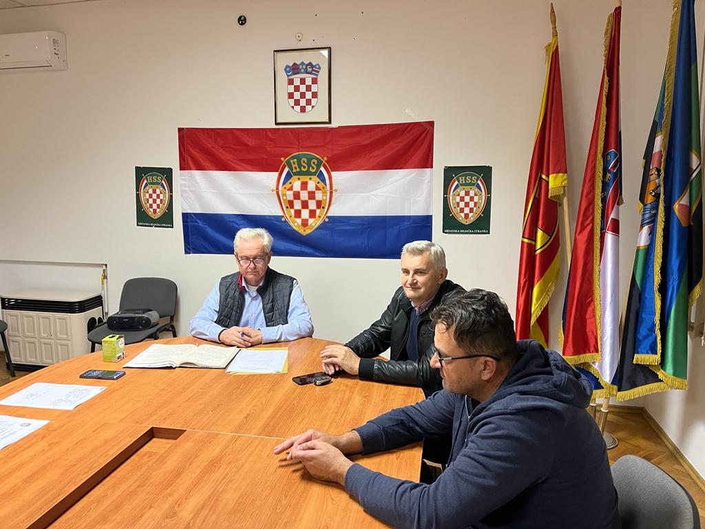 PHOTO-2023-11-17-05-37-35-1