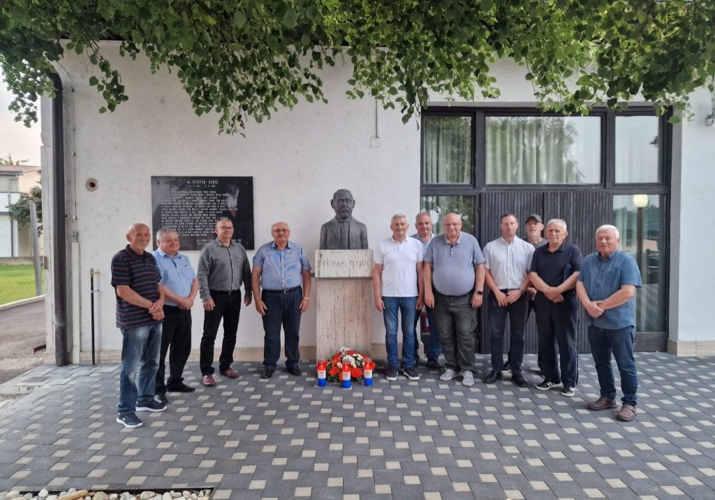 bd1fb582-859c-4cd0-a616-cc412c8c0103